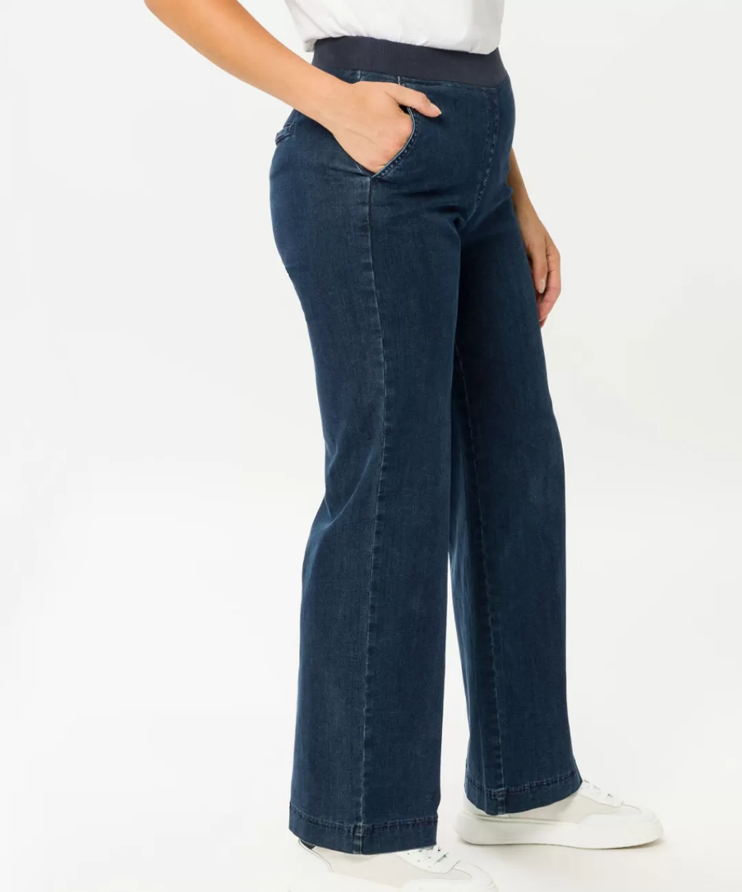 BRAX Jeans | Style Pam Flared Dark Blue